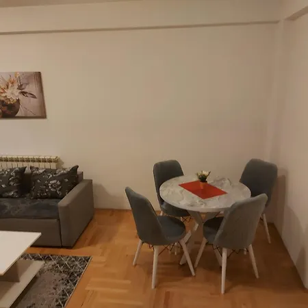 Cozy Modern In Centre *
